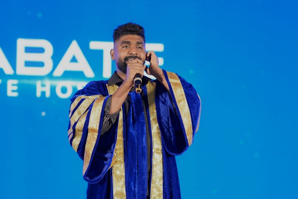 hananshah-singing-at convocation.jpg